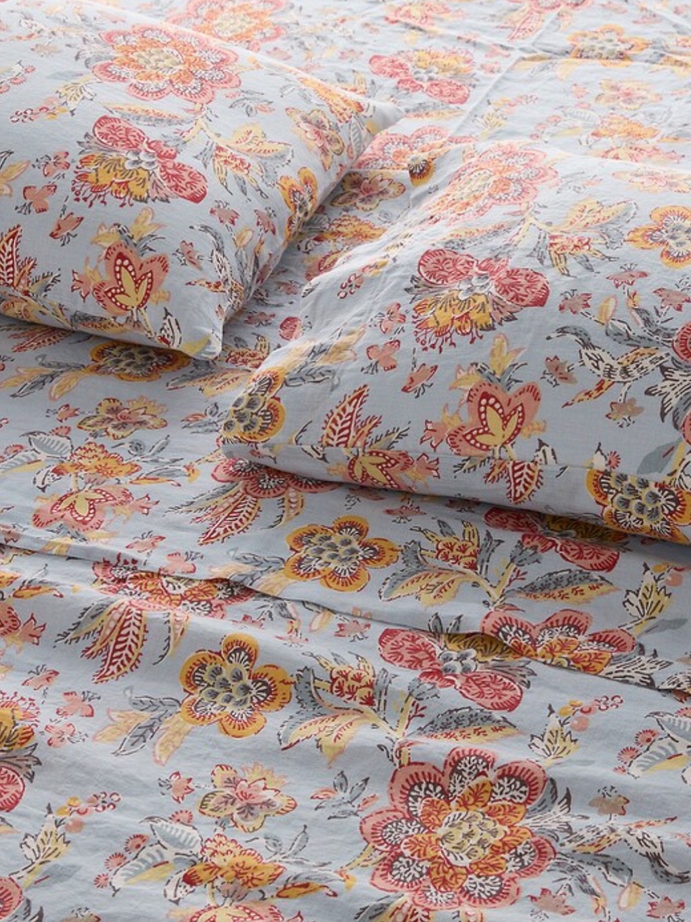 Garnet Hill Home Anika Relaxed-Linen Fitted Sheet Double/Full Size - Picture 2 of 6